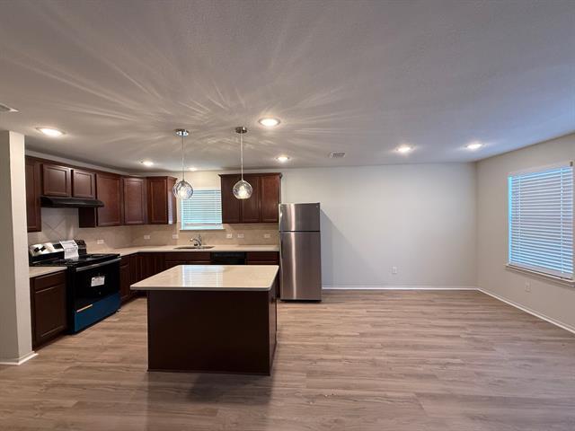 Building Photo - 6016 Anchors Landing Pass