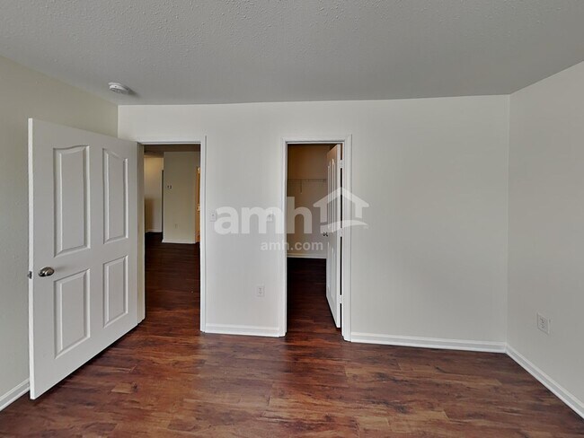 Building Photo - 14718 Watertrace Dr