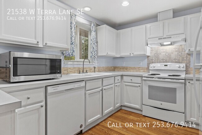 Building Photo - 21538 W Terra Ln SE