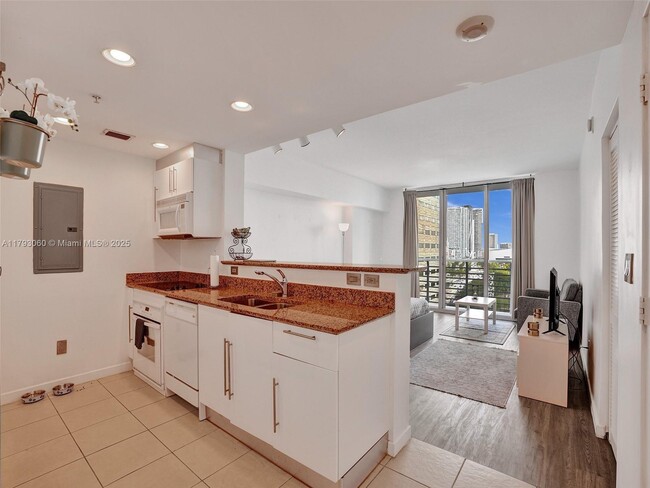 Building Photo - 325 S Biscayne Blvd