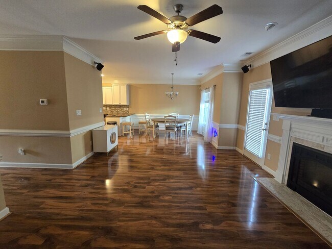 Building Photo - 5114 Chapel Ln