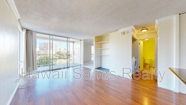 Building Photo - 1617 Ke’eaumoku St