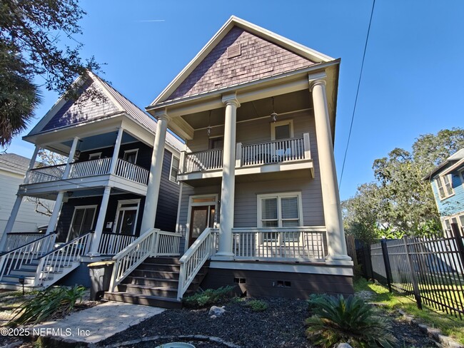 Building Photo - 1250 N Liberty St