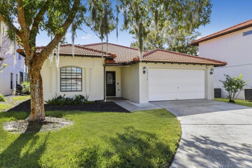 Building Photo - 16716 Lazy Breeze Loop