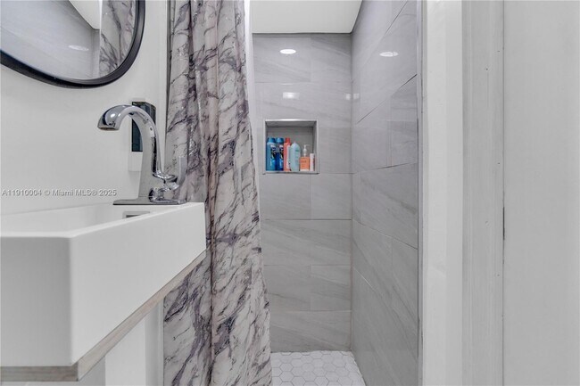 Building Photo - 774-774 NW 49th St