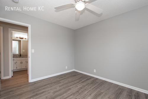 Building Photo - 12414 S Parker Terrace