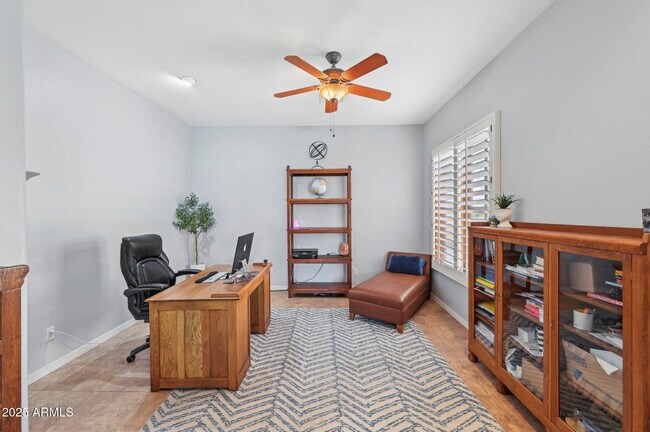 Building Photo - 351 N Cloverfield Cir