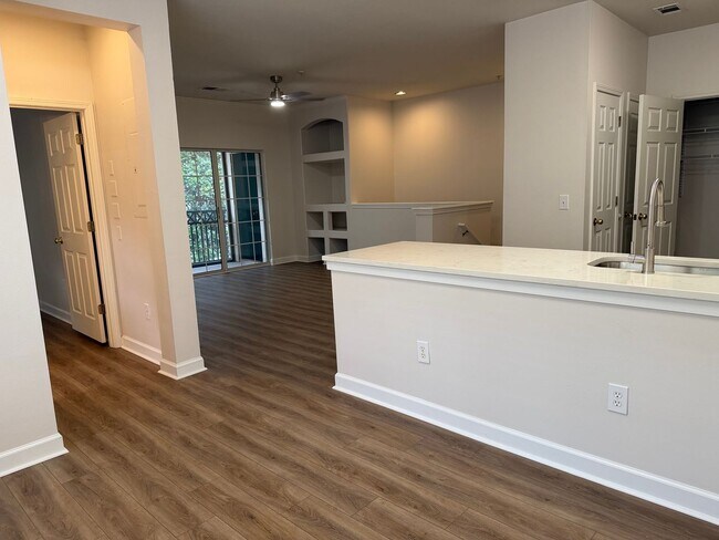 Building Photo - Newly Remodeled Condo at The Preserve at Indigo Run!