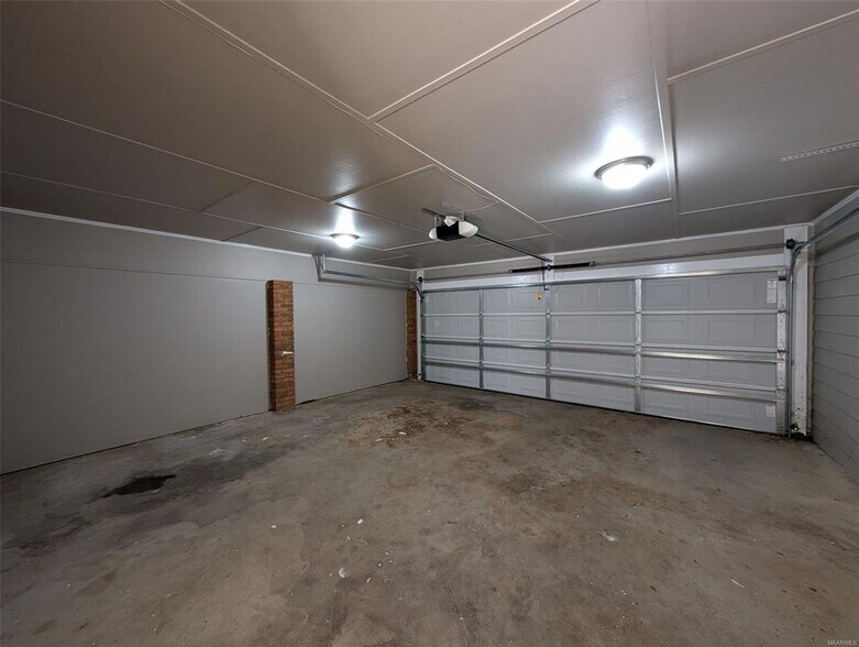 Building Photo - 1649 Prairie Ln