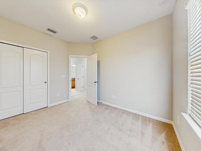 Building Photo - 7249 Shadeview Alley