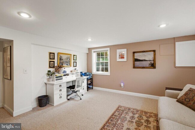 Building Photo - 5201 Brookeway Dr
