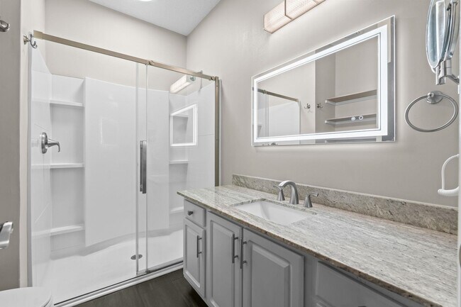 Building Photo - 5026 Belleglen Ct