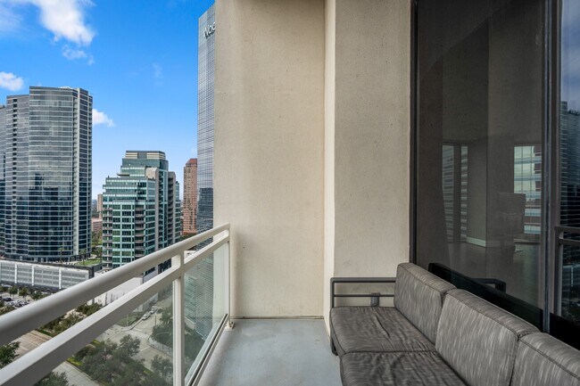 Building Photo - 1409 Post Oak Blvd