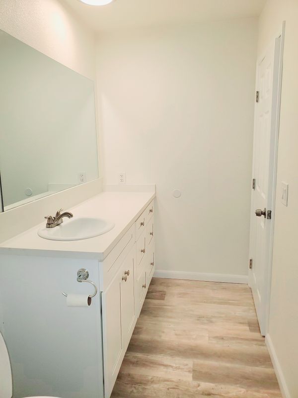 Building Photo - 9765 Dale Ave