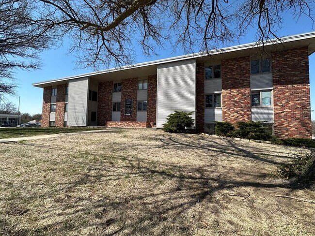 111 N 56th St - 111 N 56th St Lincoln NE 68504 | Apartment Finder