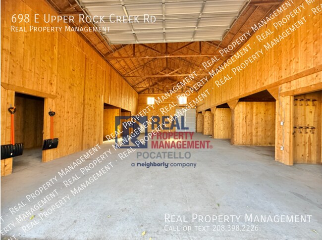 Building Photo - 698 E Upper Rock Creek Rd