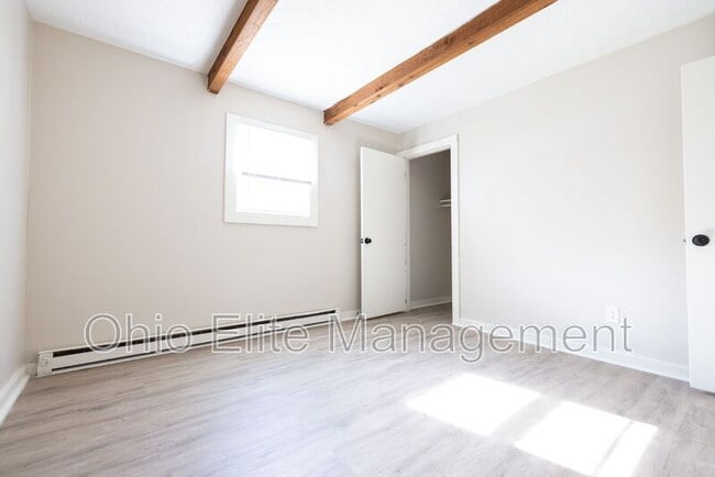 Building Photo - 3090 Grasmere Ave