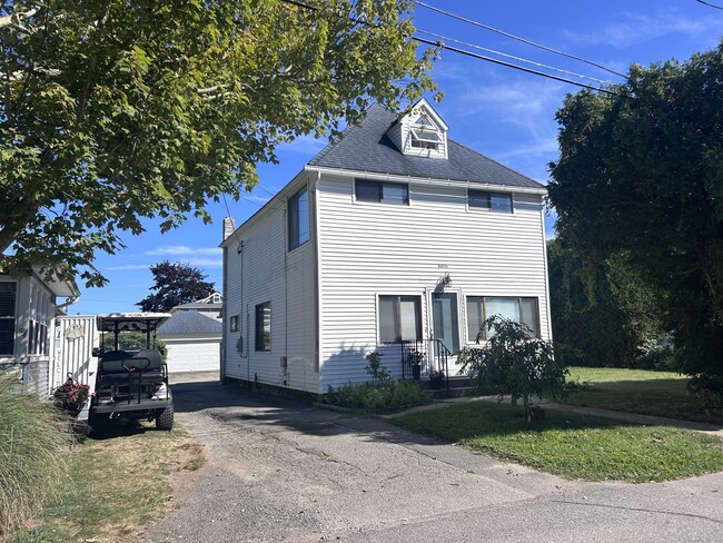 Primary Photo - 56 Hartford Ave