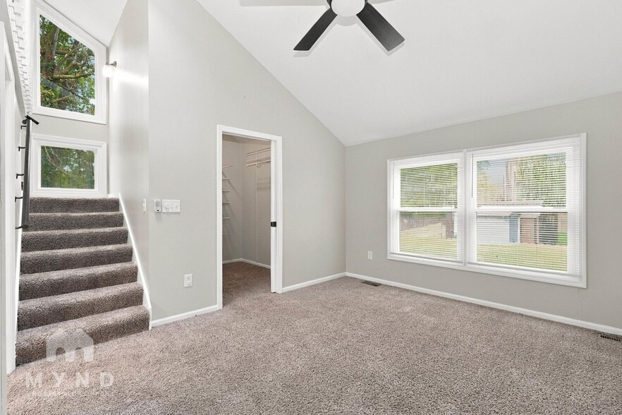 Building Photo - 2208 Surreygate Dr