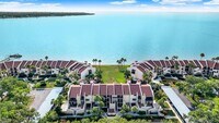 Building Photo - 7530 Sunshine Skyway Ln S