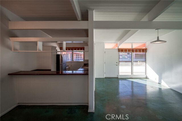 Building Photo - 1400 Hayworth Ave