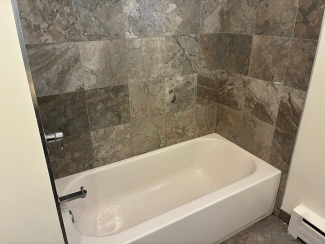 Building Photo - 5555 N Mango Ave