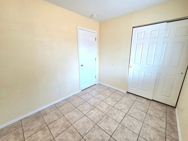 Building Photo - 4270 Deerfield Hills Rd