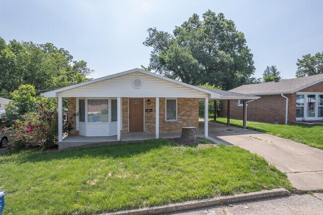 Building Photo - 409 Donna Bella Pl