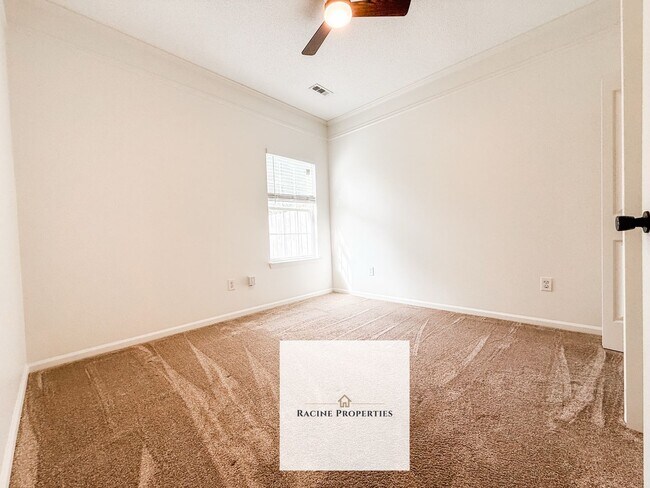 Building Photo - Updated home in Hammett Crossing!