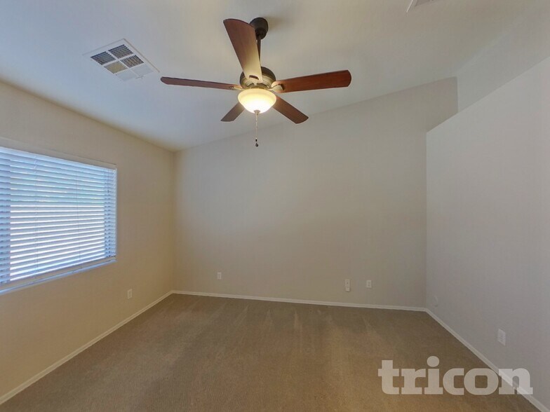 Building Photo - 3194 W Tanner Ranch Rd