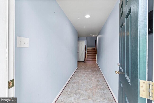 Primary Photo - 7022 Black Oak Rd