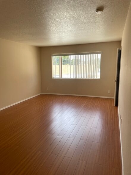 Building Photo - 11252 Peach Grove St