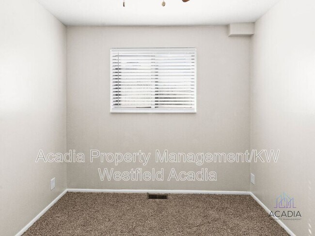 Building Photo - 2360 N 250 W