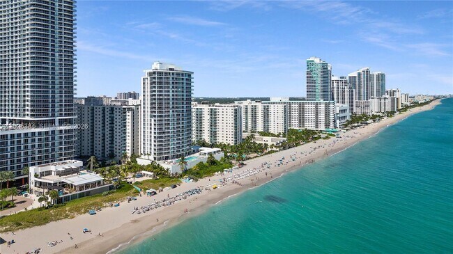 Building Photo - 4001 S Ocean Dr