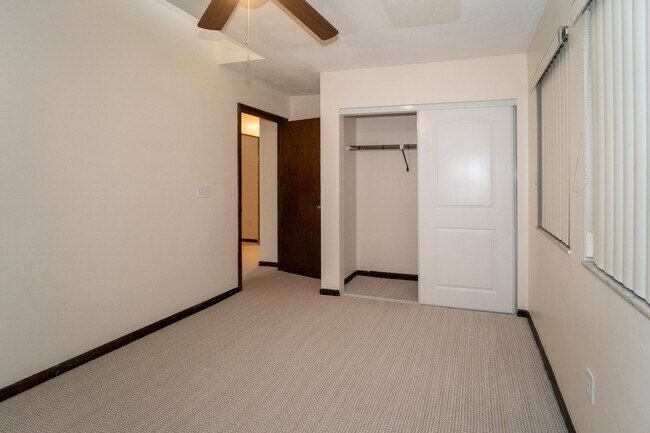 Building Photo - 3/2 Single-Family Shores Home