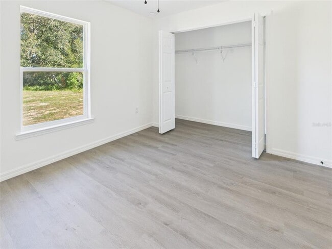 Building Photo - 5323 NW 8th Pl