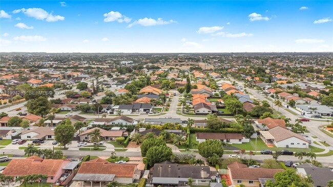 Building Photo - 2385 SW 131st Pl