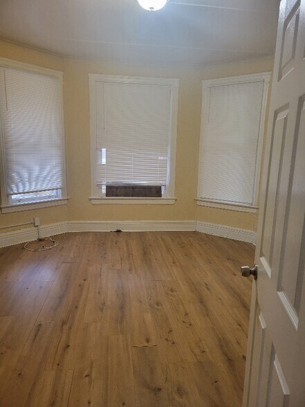 Building Photo - 1 N Manning Blvd