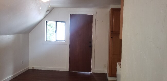 Building Photo - 26481 Crystal Rd