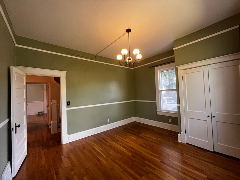 Building Photo - 628 Pisgah Dr