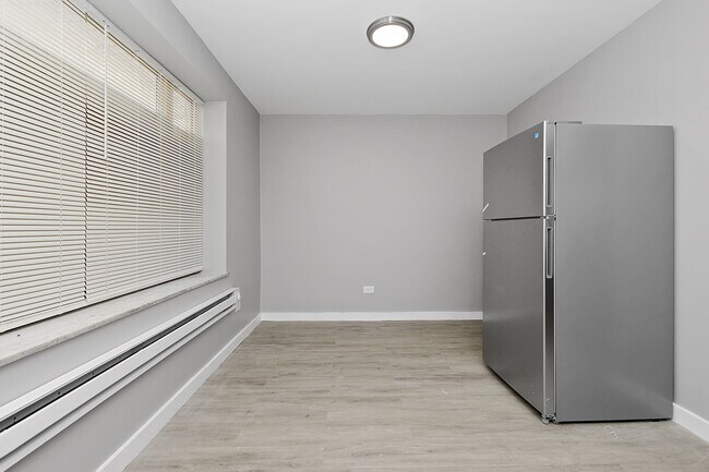 Interior Photo - 8124 S Western Ave. Chicago IL