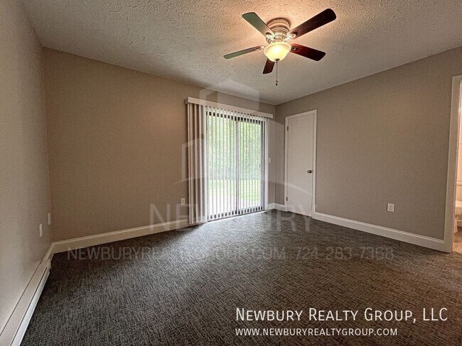 Building Photo - 18 Clearview Meadows