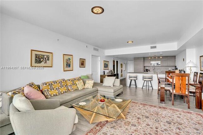 Building Photo - 400 Sunny Isles Blvd