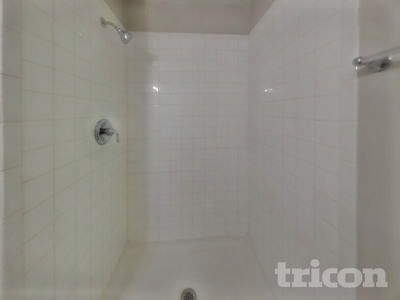 Building Photo - 222 Georgetown Rd