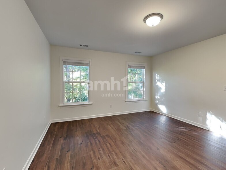 Building Photo - 12 Bittercrest Ct