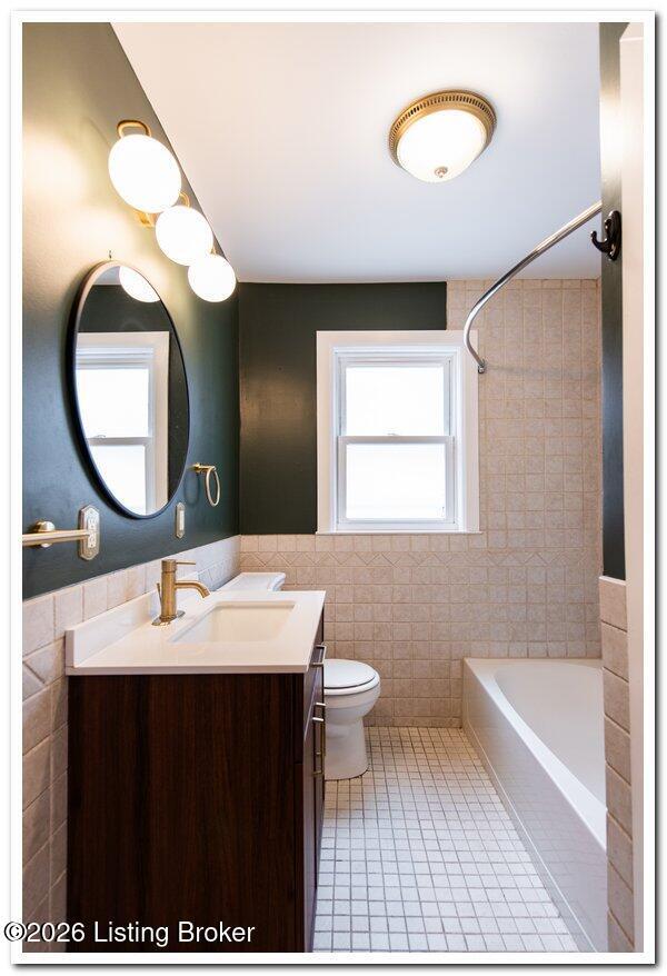 Building Photo - 2211 Weber Ave