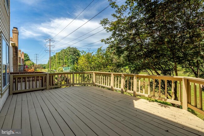 Building Photo - 4234 Fox Lake Dr