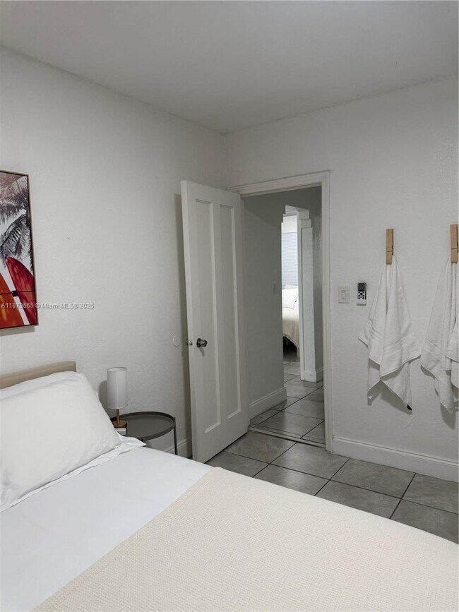 Building Photo - 27 NW 44th St