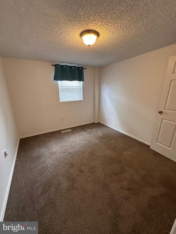 Building Photo - 12032 Millbrook Rd