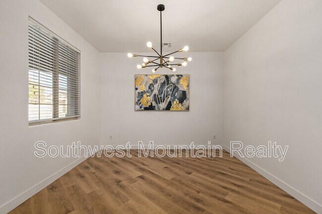 Building Photo - 17809 W Lincoln St